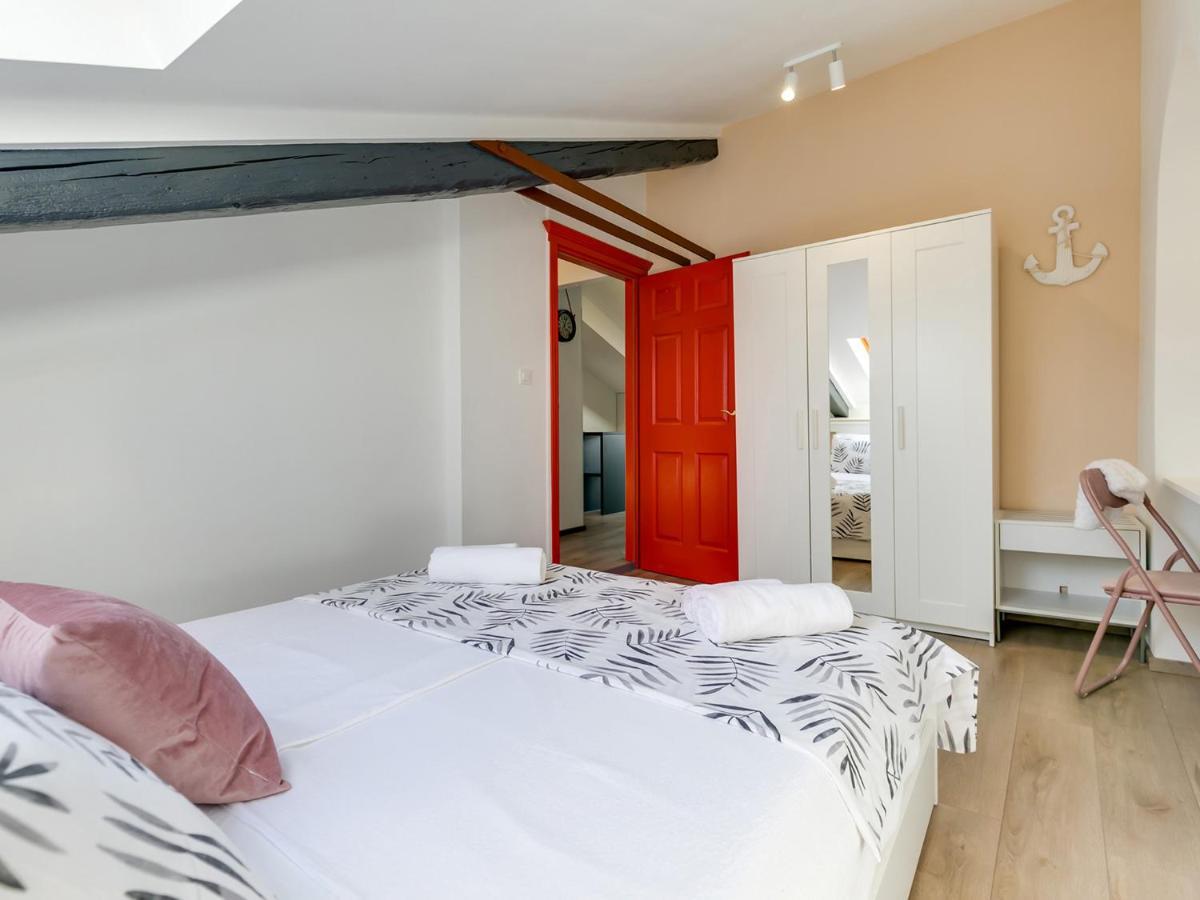 פורץ Fantattic Apartment City Center מראה חיצוני תמונה