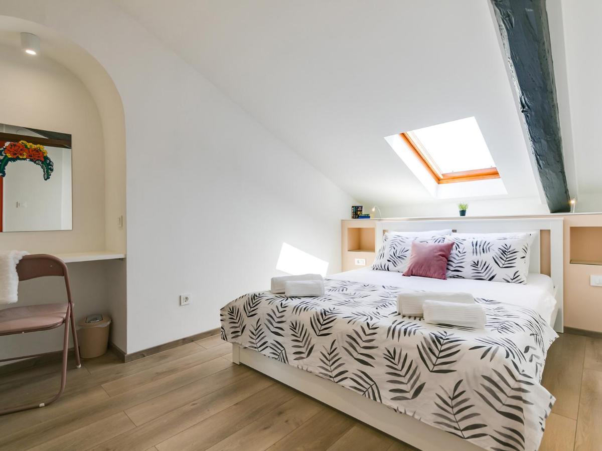 פורץ Fantattic Apartment City Center מראה חיצוני תמונה